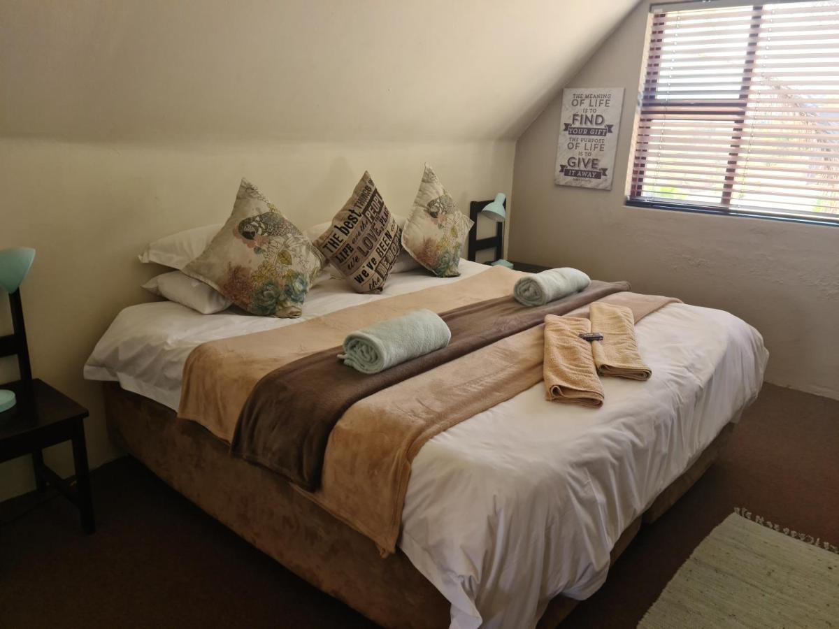 איסט לונדון Mackenzies Accommodation מראה חיצוני תמונה
