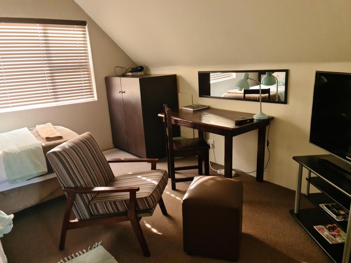 איסט לונדון Mackenzies Accommodation מראה חיצוני תמונה