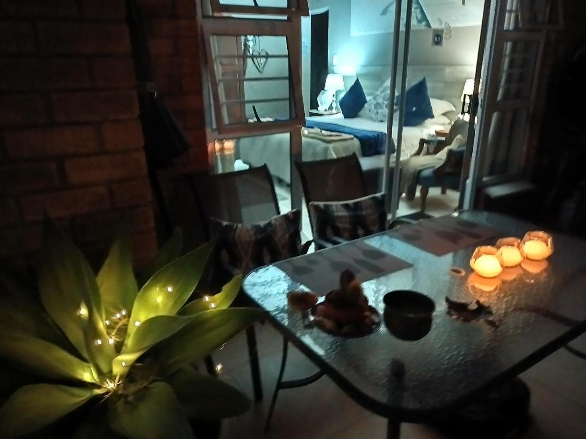איסט לונדון Mackenzies Accommodation מראה חיצוני תמונה