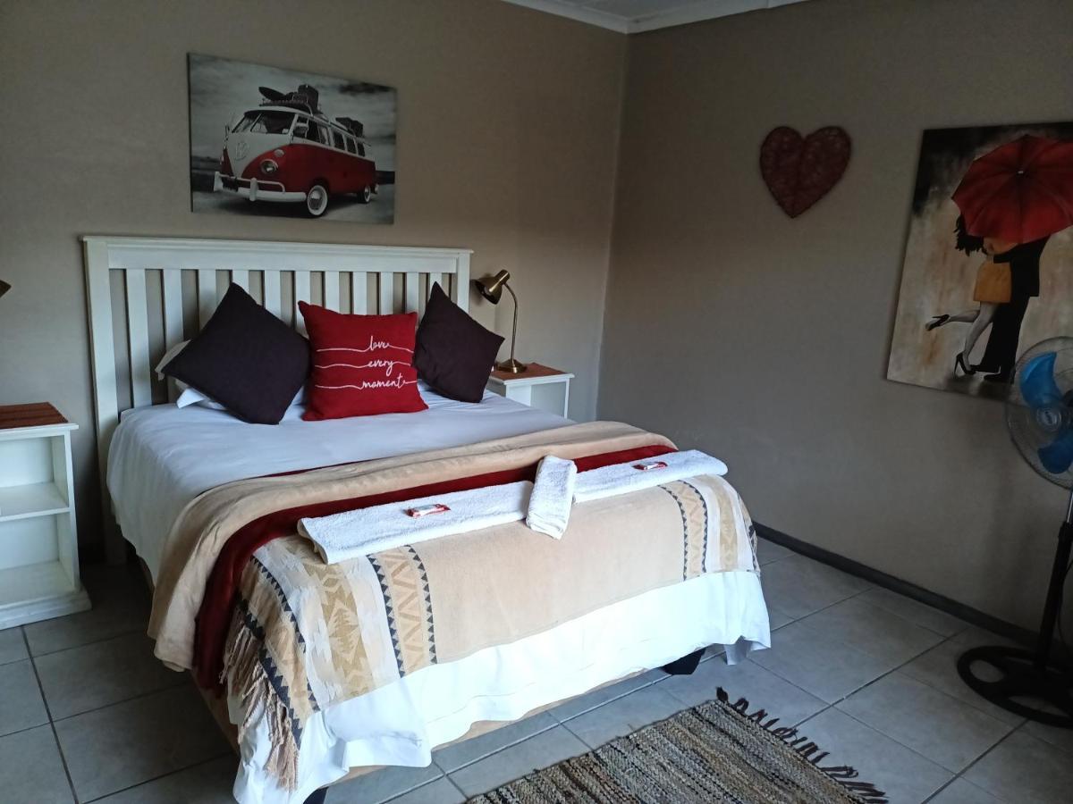 איסט לונדון Mackenzies Accommodation מראה חיצוני תמונה