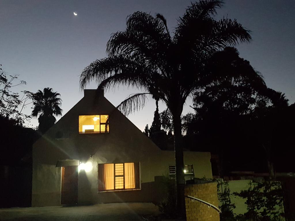איסט לונדון Mackenzies Accommodation מראה חיצוני תמונה